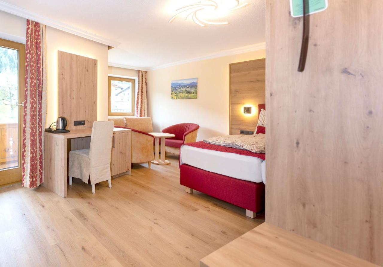 Hotel Schneeberger Niederau Esterno foto