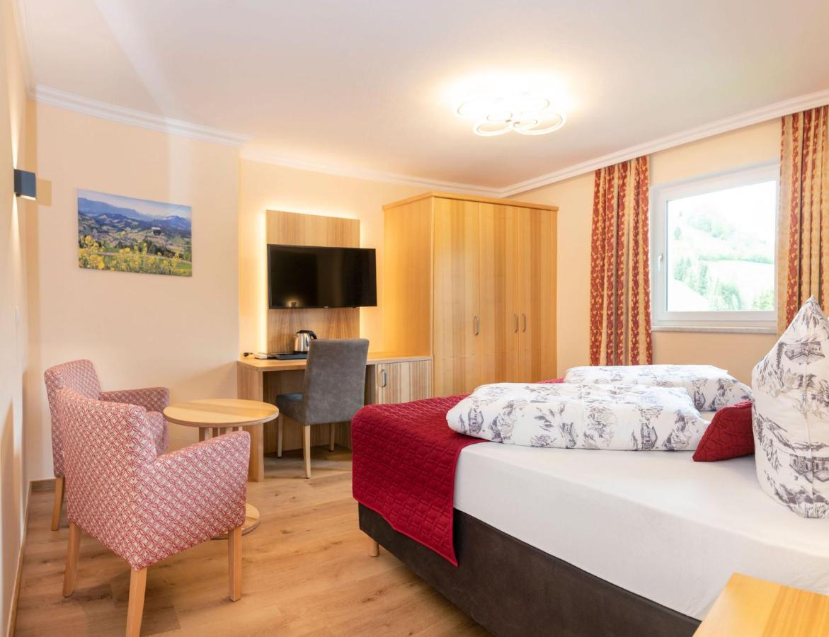 Hotel Schneeberger Niederau Esterno foto