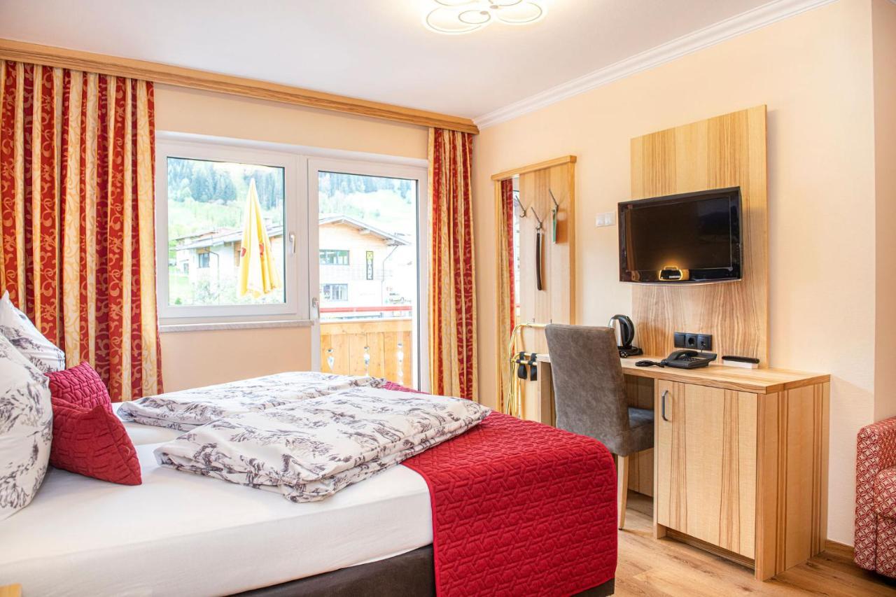 Hotel Schneeberger Niederau Esterno foto