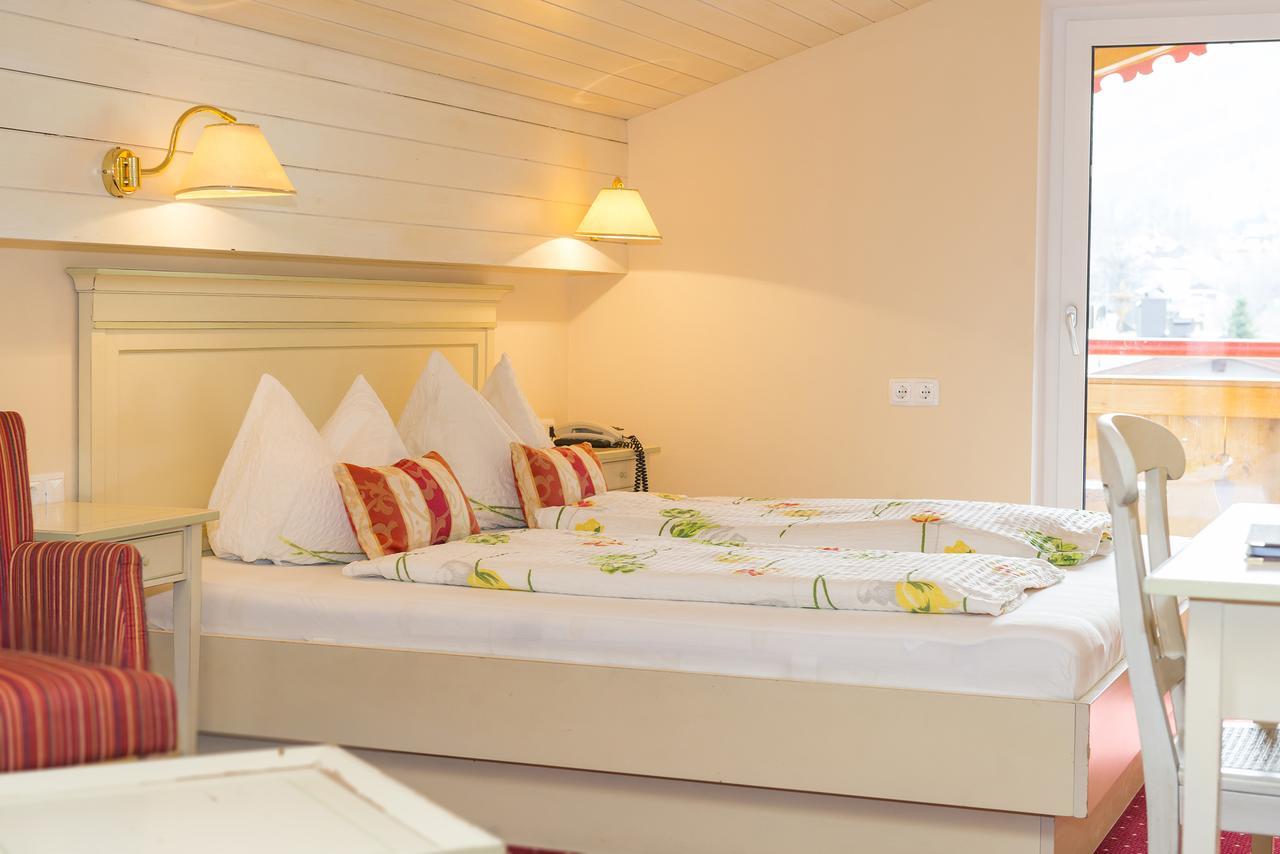 Hotel Schneeberger Niederau Esterno foto